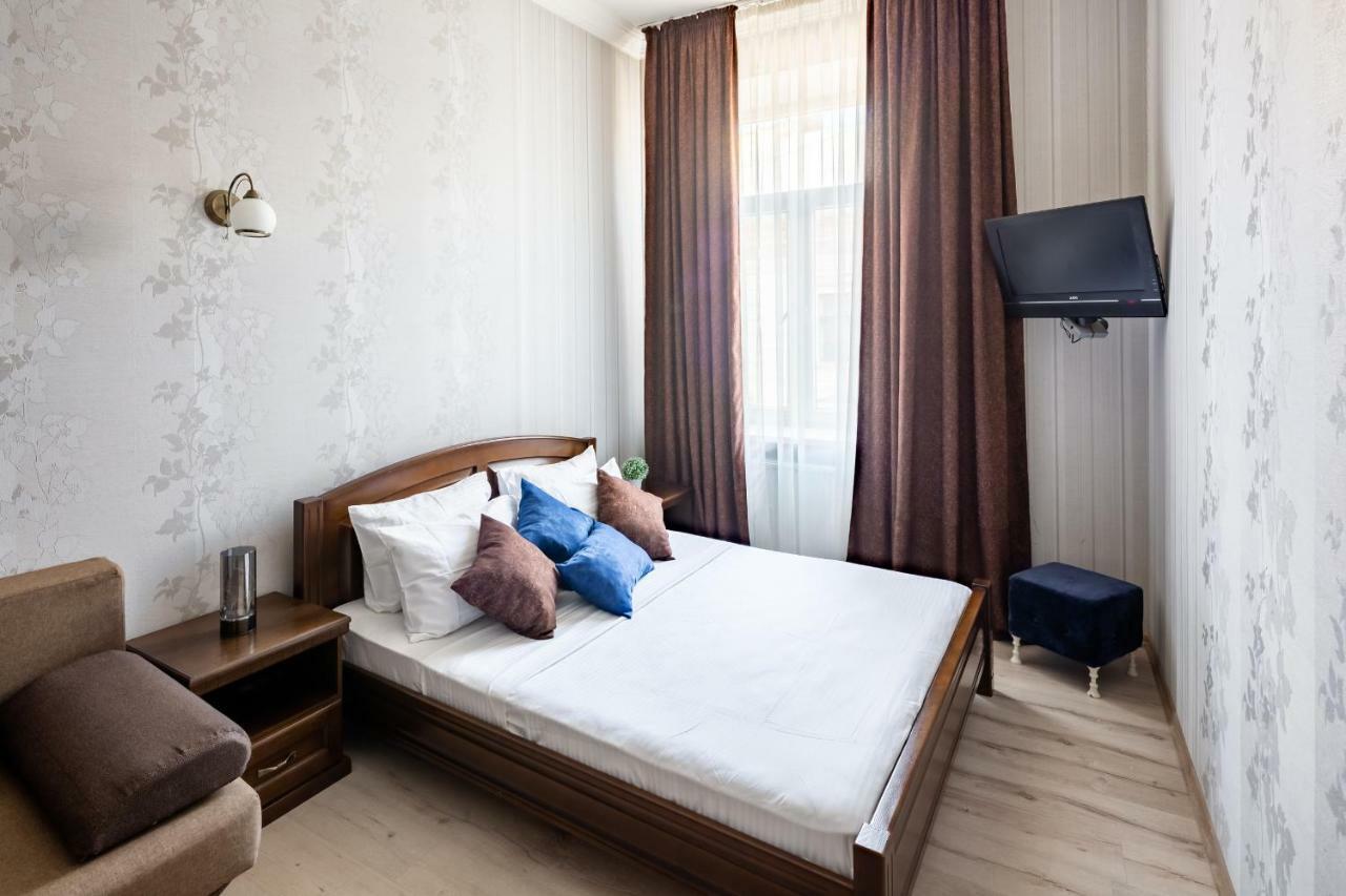 Alfa Apartments Kniazia Romana 11 Lviv Kültér fotó